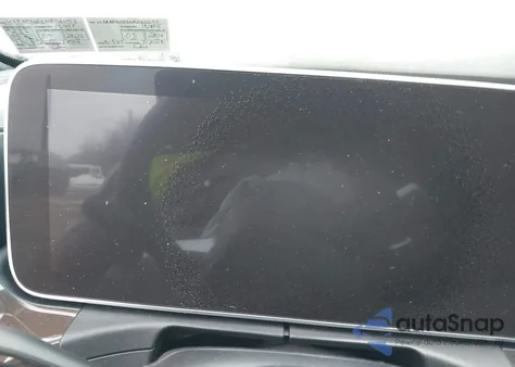 2022 Mercedes-Benz C 300 4Matic z USA, uszkodzony, nr VIN W1KAF4HB8NR060097